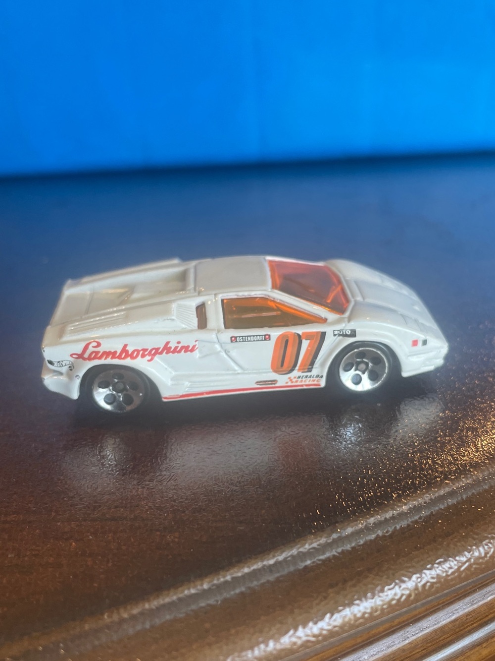 Hot Wheels VTG 1997 White LAMBORGHINI COUNTACH - Loose very good Condition